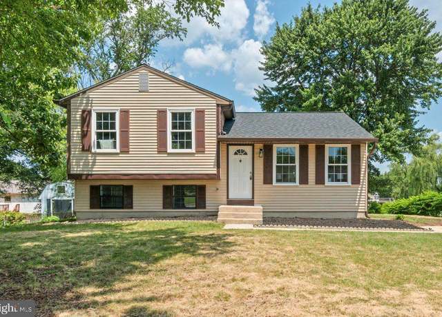 Property at 621 Castlewood Dr, Upper Marlboro, MD 20774, 3 beds, 2 baths