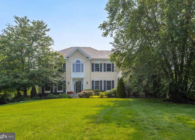 Property at 17 Willowbrook Ln, Swedesboro, NJ 08085, 4 beds, 3.5 baths