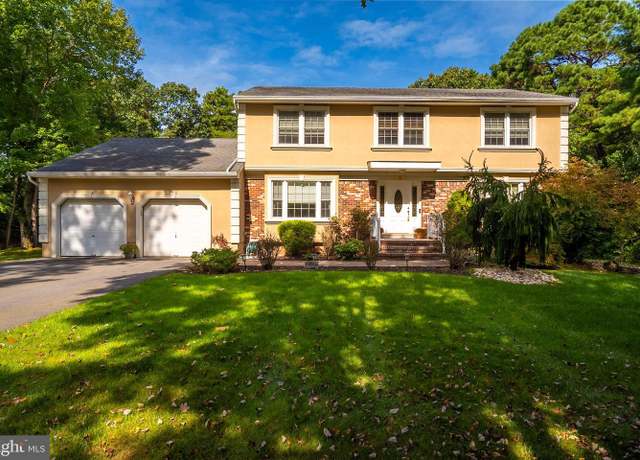 Property at 15 Toby Ter, Monroe Township, NJ 08831, 5 beds, 2.5 baths