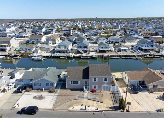 Property at 109 E Schuylkill Rd, Tuckerton, NJ 08087, 4 beds, 2.5 baths