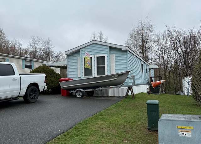 Property at 317 Ashford Ln, Hereford, PA 18056, 2 beds, 1 bath