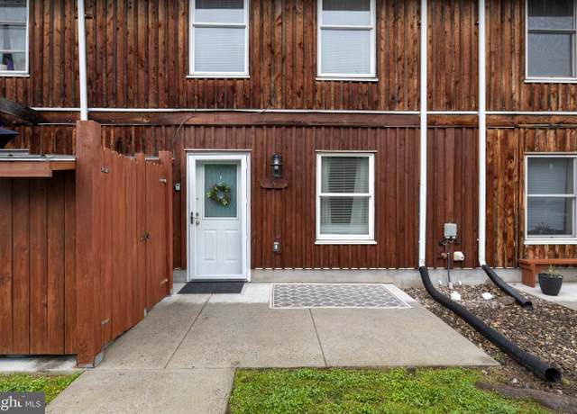Property at 65 Petersburg Ln, Duncannon, PA 17020, 3 beds, 1.5 baths