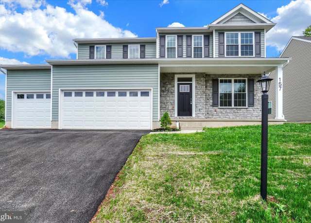 Property at 157 Eli Dr, York, PA 17404, 5 beds, 3 baths