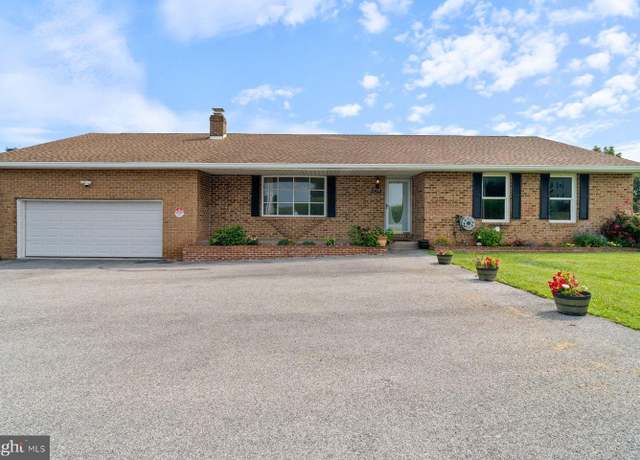 Property at 2512 Baltimore Pike, Hanover, PA 17331, 3 beds, 2.5 baths