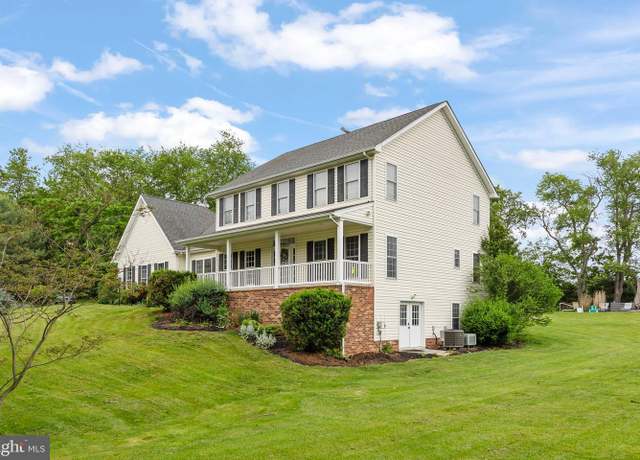 Property at 162 Bunchberry Ridge Ct, Stephens City, VA 22655, 4 beds, 3.5 baths