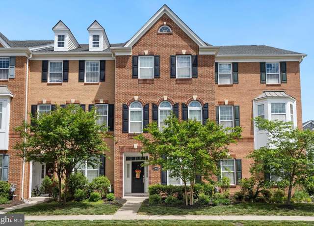 Property at 43008 Paris Gap Sq, Ashburn, VA 20148, 4 beds, 3.5 baths