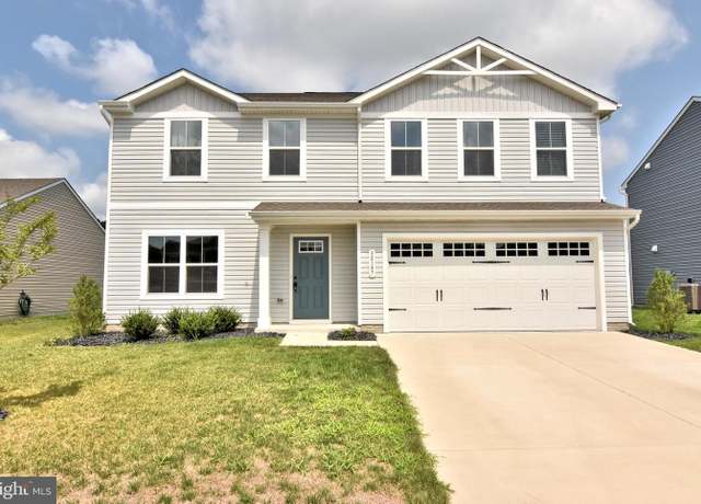 Property at 30197 Creekview Cir, Selbyville, DE 19975, 4 beds, 2.5 baths