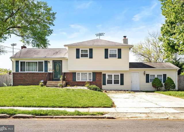 Property at 12 Walton Rd, Mount Holly, NJ 08060, 4 beds, 2.5 baths