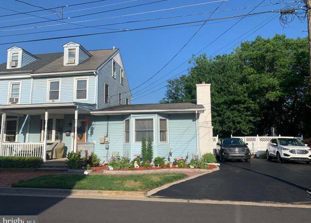 Property at 554 Locust St, Bristol, PA 19007, 4 beds, 2 baths