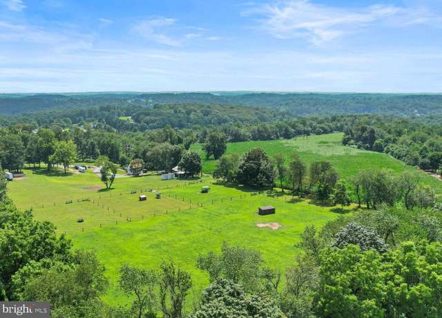 Property at 1725 Goosetown Rd, Coatesville, PA 19320, 2 beds, 1.5 baths