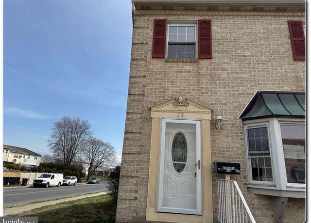 Property at 28 Lincoln Pl, Whitehall, PA 18052, 3 beds, 2.5 baths