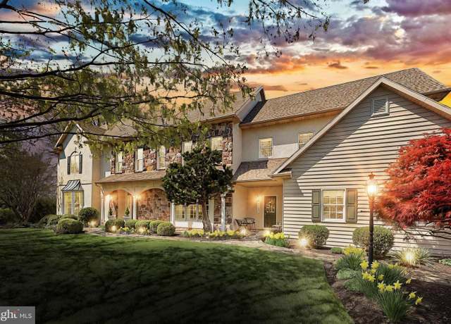 Property at 15 Wetherburn Ct, York, PA 17404, 5 beds, 4.5 baths