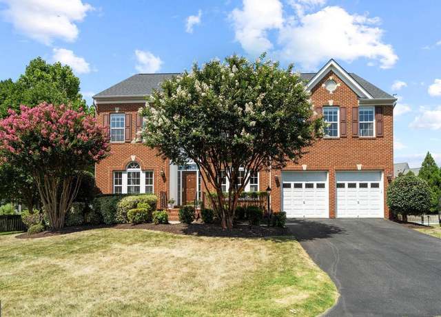Property at 22197 Windy Pine Ct, Broadlands, VA 20148, 5 beds, 4.5 baths