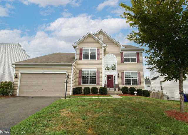 Property at 16021 Crossed Talons Rd, Woodbridge, VA 22193, 4 beds, 4.5 baths