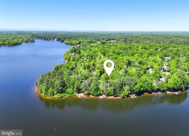 Property at 11217 Field Cir, Spotsylvania, VA 22551, 6 beds, 3.5 baths