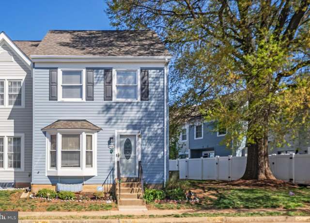 Property at 901 Madison Ct, Stafford, VA 22556, 3 beds, 2.5 baths