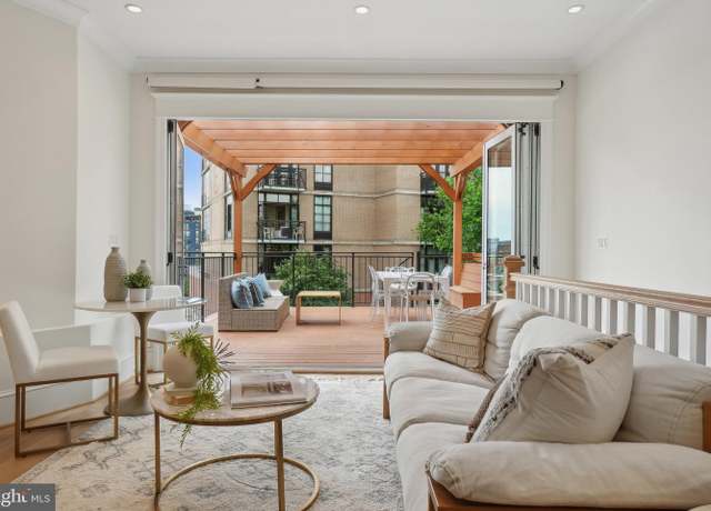 Property at 408 M St NW #4, Washington, DC 20001, 2 beds, 2 baths