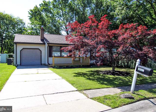 Property at 2612 Bellows Dr, Wilmington, DE 19810, 3 beds, 2 baths