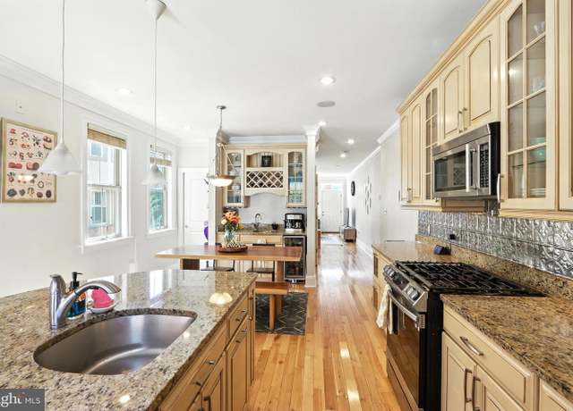 Property at 1009 Baylis St S, Baltimore, MD 21224, 3 beds, 2.5 baths