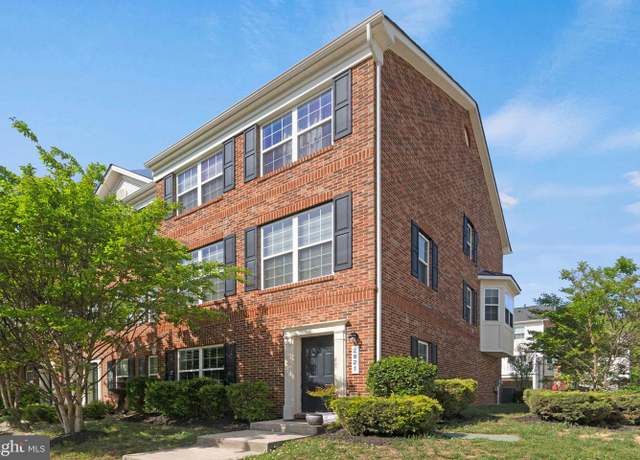 Property at 2821 Coppersmith Pl, Bryans Road, MD 20616, 3 beds, 3.5 baths