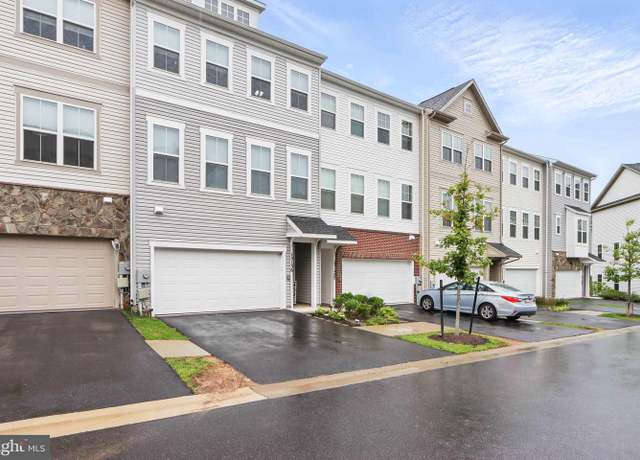 Property at 13136 Dowdens Station Way, Clarksburg, MD 20871, 5 beds, 4.5 baths