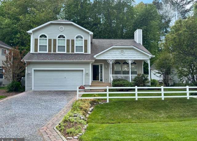 Property at 20 Links Ln, Ocean Pines, MD 21811, 4 beds, 2.5 baths