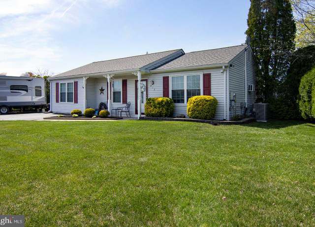 Property at 413 Ridge Dr, Williamstown, NJ 08094, 3 beds, 1 bath