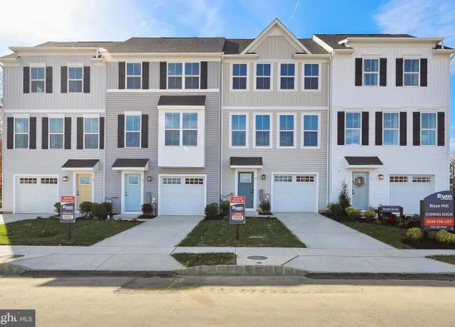 Property at 2 Sand Hills Dr, Williamstown, NJ 08094, 3 beds, 2.5 baths