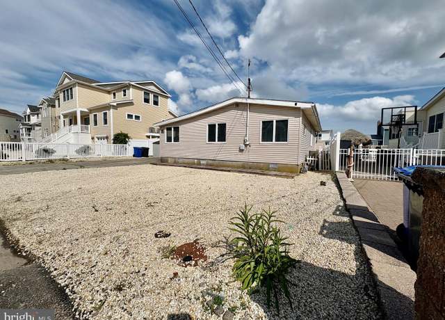Property at 51 Ralph Ln, Manahawkin, NJ 08050, 3 beds, 1 bath