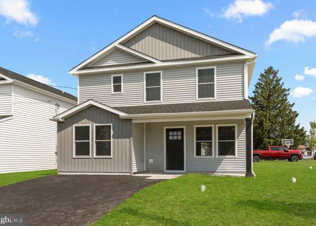Property at 411 New York Ave, Croydon, PA 19021, 5 beds, 3.5 baths