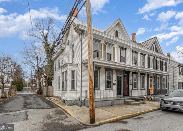 Property at 230 S Pitt St, Carlisle, PA 17013, 3 beds, 1 bath