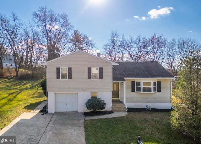 Property at 944 Cedarwood Ave, West Chester, PA 19380, 4 beds, 2 baths