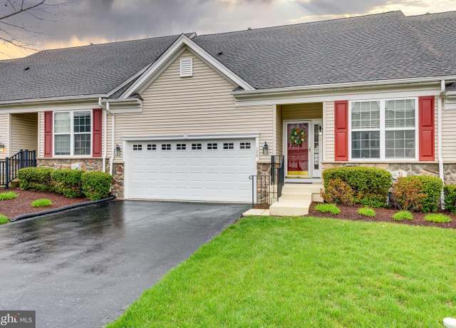 Property at 176 Stoyer Rd, Coatesville, PA 19320, 2 beds, 3 baths