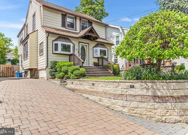 Property at 117 Printz Ave, Norwood, PA 19074, 4 beds, 2.5 baths