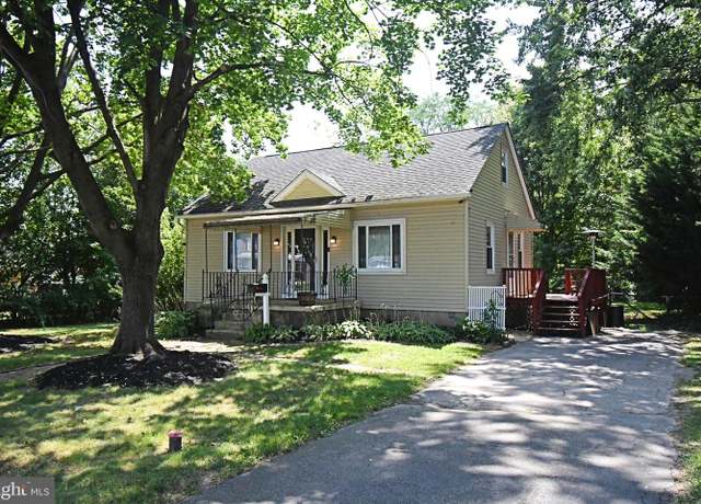 Property at 1308 W James St, Norristown, PA 19401, 3 beds, 1 bath