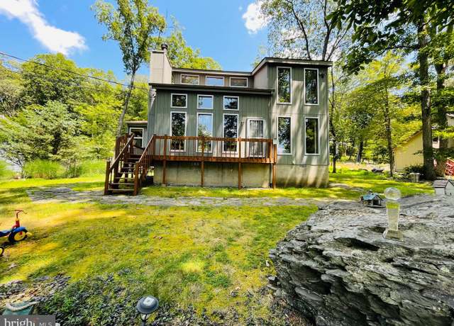 Property at 183 Radcliff Rd, Bushkill, PA 18324, 3 beds, 2 baths
