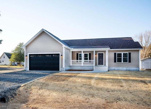 Property at 37422 Davey Jones Blvd, Greenbackville, VA 23356, 3 beds, 2.5 baths