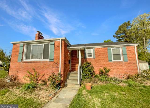 Property at 2811 School St, Alexandria, VA 22303, 3 beds, 3 baths
