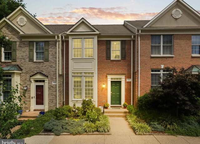 Property at 11762 Valley Ridge Cir, Fairfax, VA 22033, 3 beds, 3.5 baths