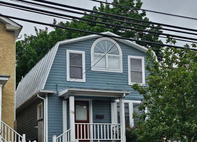 Property at 129 E Cork St, Winchester, VA 22601, 1 bed, 1.5 baths