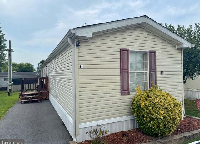 Property at 81 Wagner Dr, Martinsburg, WV 25405, 3 beds, 2 baths