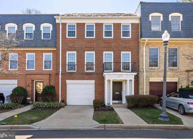 Property at 2729 Unicorn Ln NW, Washington, DC 20015, 3 beds, 3.5 baths