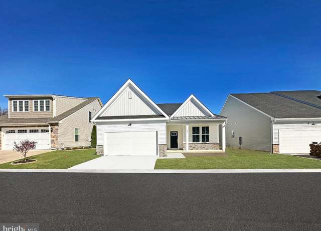 Property at 982 Resort Blvd, Dover, DE 19904, 2 beds, 2 baths