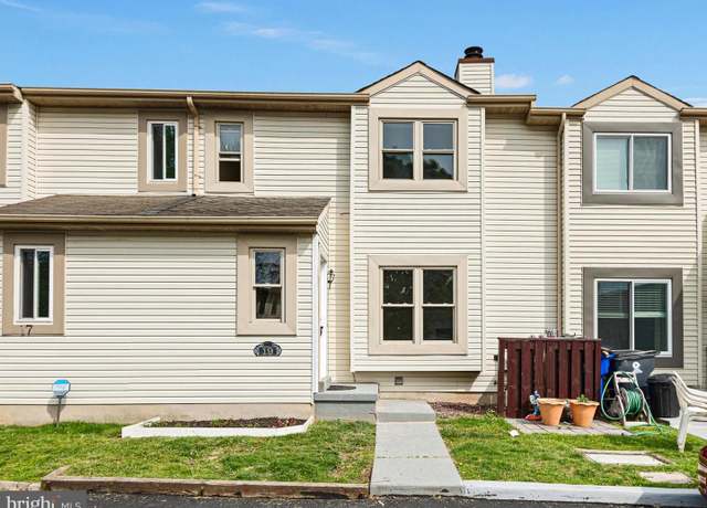 Property at 19 Liborio Ln, New Castle, DE 19720, 3 beds, 2.5 baths