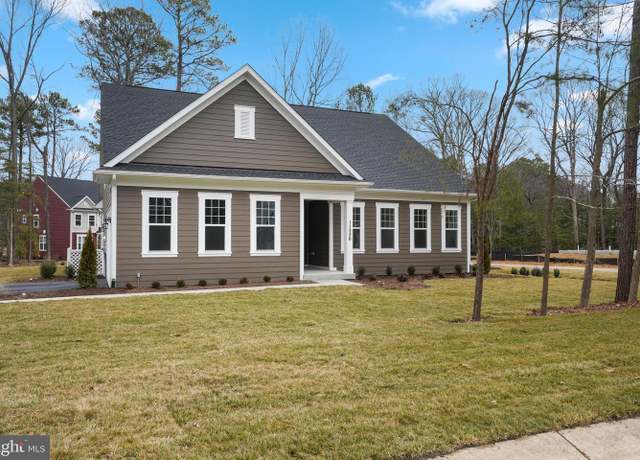Property at 11520 Beacon Hill Ct, Swan Point, MD 20645, 4 beds, 3 baths