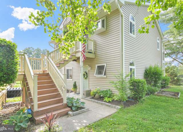 Property at 10277 Cliff Swallow Ct Unit 205A, New Market, MD 21774, 2 beds, 1 bath