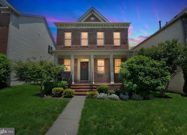 Property at 22815 Broadway Ave, Clarksburg, MD 20871, 4 beds, 3.5 baths