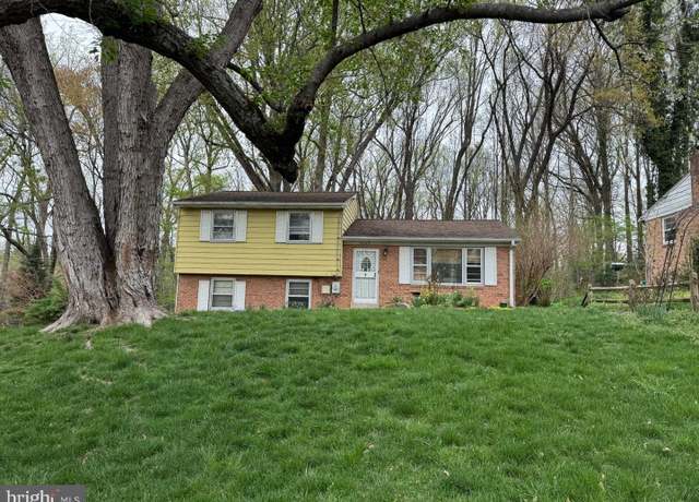 Property at 6700 Briarcliff Dr, Clinton, MD 20735, 4 beds, 1.5 baths