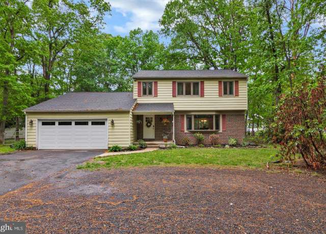 Property at 5 Shawnee Trl, Shamong, NJ 08088, 4 beds, 2.5 baths