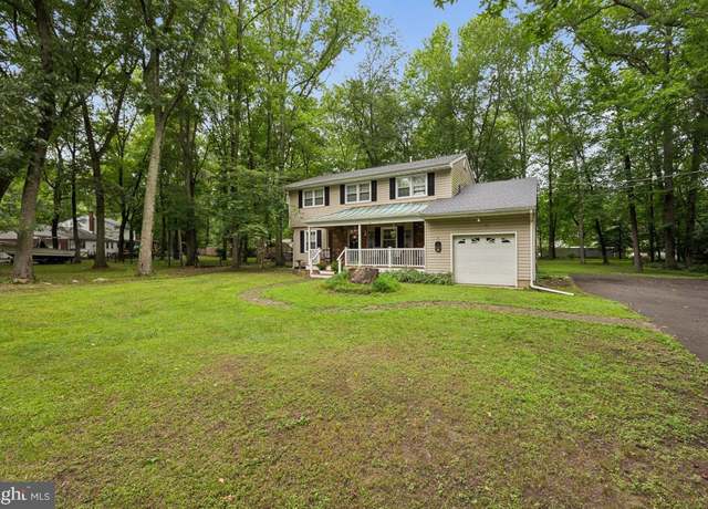 Property at 16 Dakota Trl, Medford, NJ 08055, 8 beds, 1.5 baths